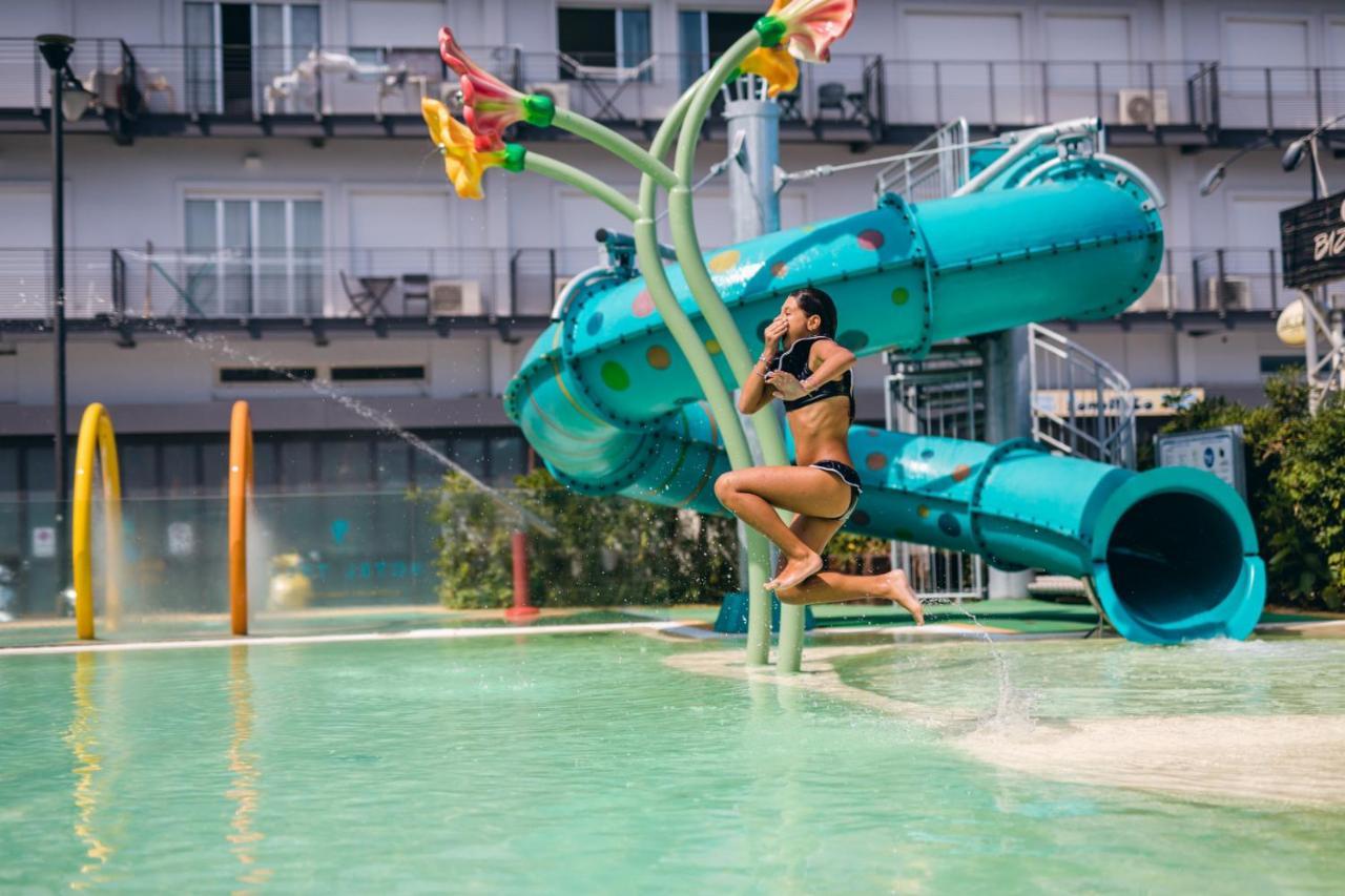 Trevi Family Resort Cattolica Exteriér fotografie