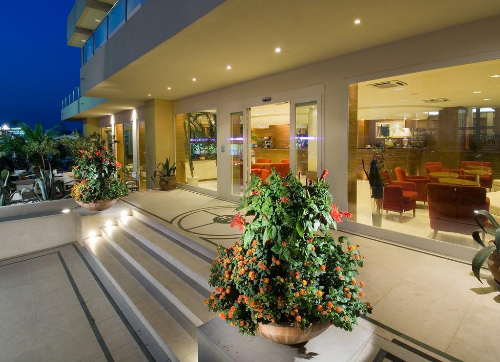 Trevi Family Resort Cattolica Exteriér fotografie